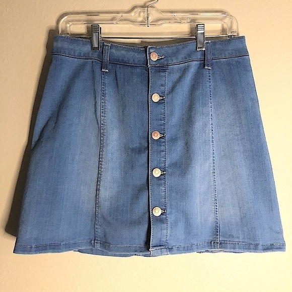 Celebrity Pink Button Front Denim Mini Skirt 9/29 - Picture 1 of 11